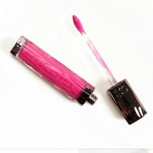 Urban Decay Revolution Lip in Scandal NWT   